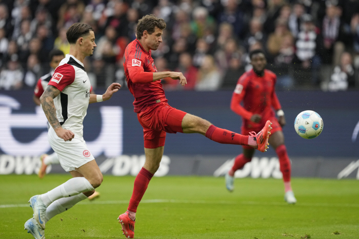 'Bayern monster' Kim Min-jae's first goal of the season exploded → A little disappointing defense...Munich's 3-3 draw against Frankfurt