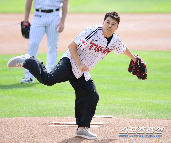 New Jin's Minji and Jeon Hyunmoo couldn't do it Stars' first pitch and winning formula 