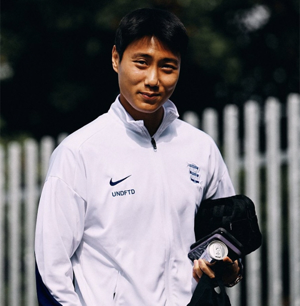 'League 1 Remain'Kook University MF Baek Seung-ho Re-signs with Birmingham City'Until June 2028'