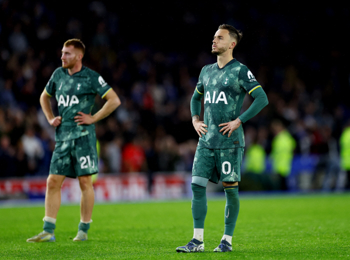 Tottenham without SON lost to the shock band! It overturned 2-3 after leading Brighton 2-0 → failed to win 6 consecutive games