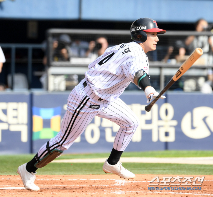 'Autumn Baseball Crazy Presence' batting average of 0.5714, three RBIs and three steals...Shin Min-jae's baseball captivated the heart of Yum-ryang