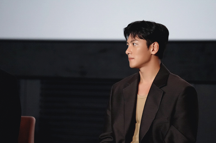 Ji Changwook, you're right. The new face you met at the 29th BIFF