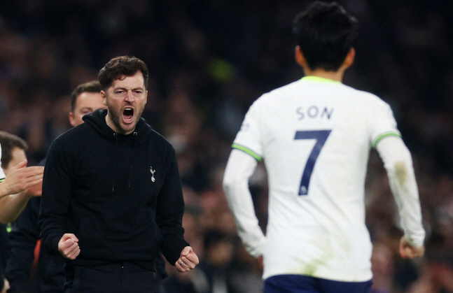 Only the acting coach twice'Best friend' Finally, the official coach'Chance'...Tottenham is likely to leave for Anderlecht