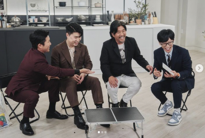 Yoo Jaesuk got it..Naples Matpia X Edward Lee 'Uquiz's appearance spotted 