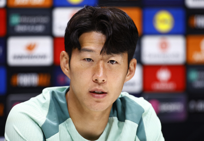 '415 games  164 goals' 'Legendary treatment? The biggest crisis of all time! Son Heung-min, the result of giving up 160 billion won is only 'One-year extension option'