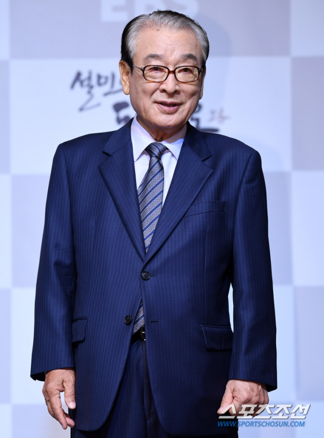 '89 Years Old' Lee Soon-jae's health deterioration is serious 'Cancel the previous performance due to doctor's opinion' 