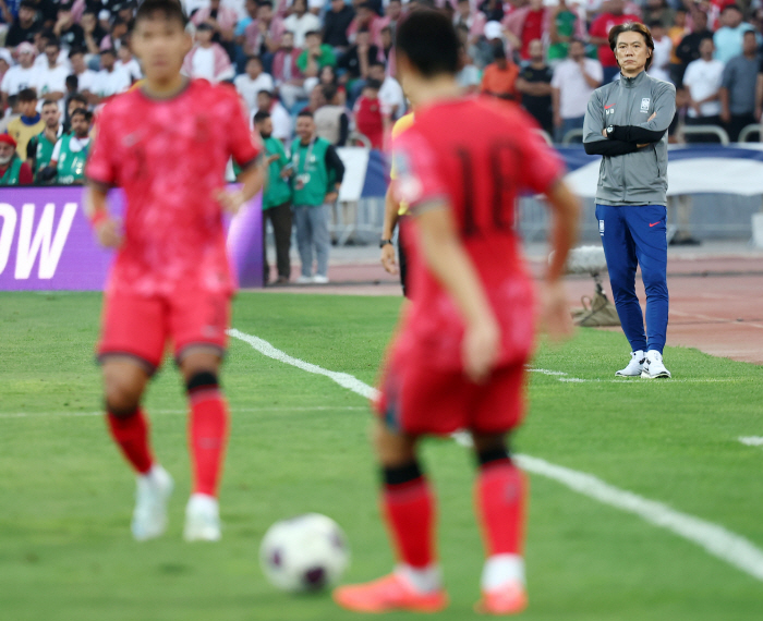 'Bae Jun-ho X Oh Hyun-kyu' Director Hong Myung-bo's choice of future generations hit the mark! The hope of Korean soccer found amid the crisis against Jordan