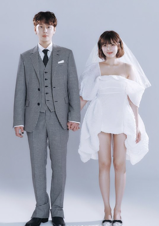  Hyuna ♥ Yong Jun-hyung, today (11th) 'At least 100 million'Luxury Wedding 4Minute·Highlight