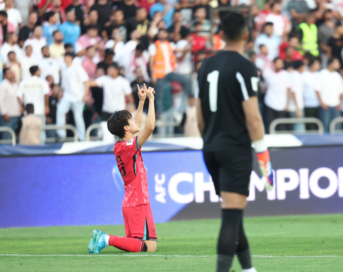  -'Hong Myungbo did it!'' South Korea, Lee Jae-sung and Oh Hyun-kyu scored consecutive goals 'Beamana' Jordan 2-0 down to avenge the devastation → Group leader 'Double slope'