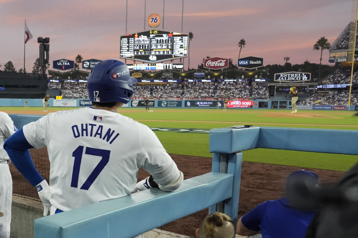 Confused by the 115km slow curve, Ohtani-Darvish 'Natural enemy relationship'...The shadow of the Dodgers entering the NLCS