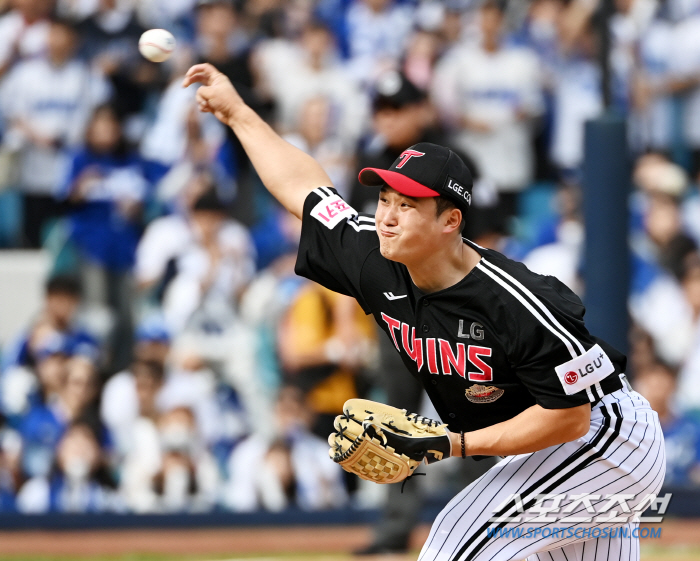 The 17th appearance of PS also failed to win for the first time. Koo Ja-wook's three-run and Kim Young-woong's solo shot are on the verge of losing three innings with five runs (Daegu PO1 site)