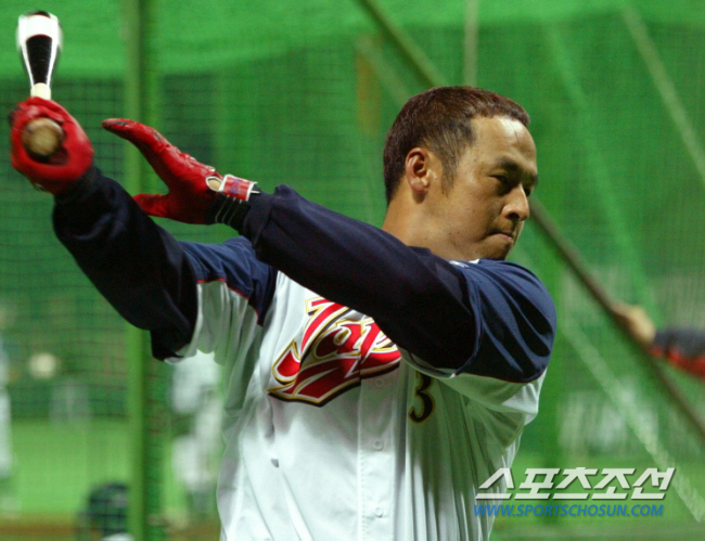 'I want to have three hits like myself.' Japan's only 120 RBIs for three consecutive years, Matsunaka, the last-scoring hitting coach in Chunichi for five consecutive years 