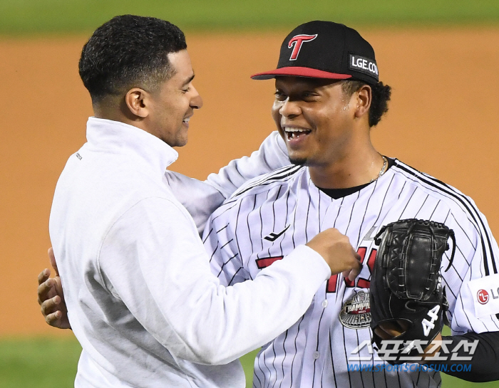 In the semi-PO 5 games, 117 pitches 'El Dongwon'PO, we'll finish... Can Jeon Kyung-gi play again? 'Of course. The team has to win.'