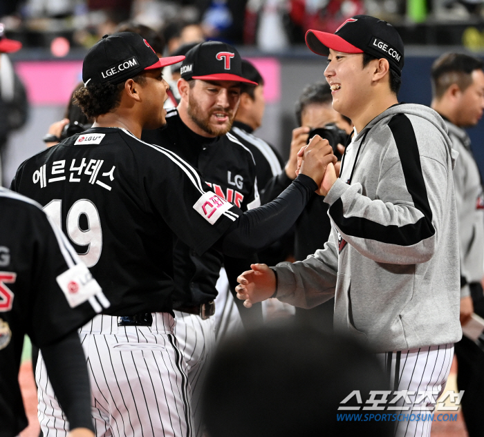 In the semi-PO 5 games, 117 pitches 'El Dongwon'PO, we'll finish... Can Jeon Kyung-gi play again? 'Of course. The team has to win.'