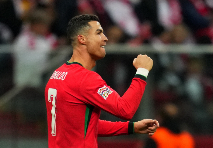 Ronaldo's score that won't stop, 133rd goal in 215th A-match! 906th goal in total...Portugal wins 3-1 over Poland