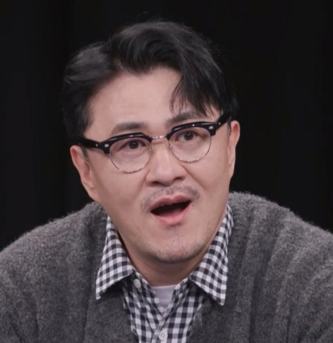 Was it difficult to have a relationship with the emaciated Defconn and Song Hae-na..'Lose weight'. (Detectives' trade secret)