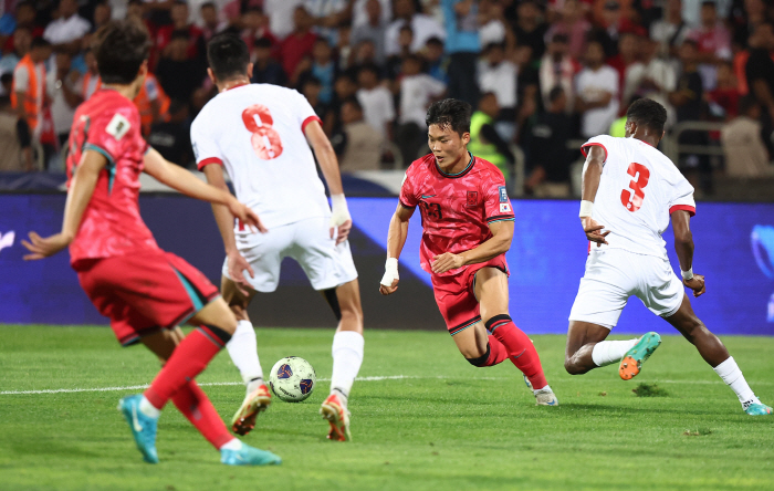 World Cup reserve player → Son Heung-min's encouragement → An emotional debut goal in two years 'Impressive Story'Next Hwang Ui-jo' Oh Hyun-kyu is glad to see you