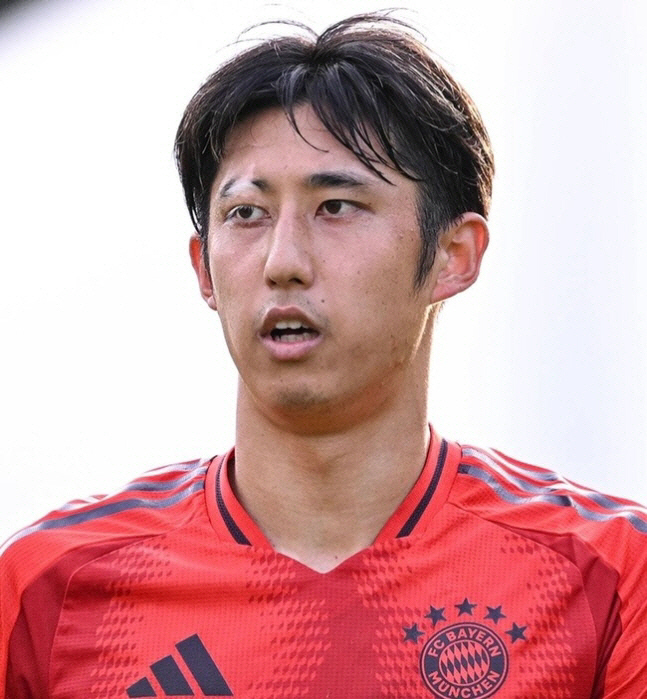  'Kim Min-jae, Munich colleague' Japanese national university left with additional injury just before debut match'Train ended with thigh injury'