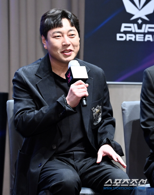 Lee Jin-ho, illegal gambling and huge debts 'Confession of Self-Confession'Company 'Organizing Position'