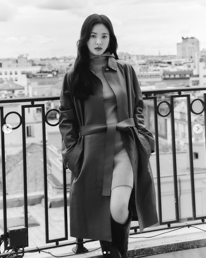 '43 years old' Song Hye-kyo 'I think it's pretty even when I see it' is unrealistic beauty.'