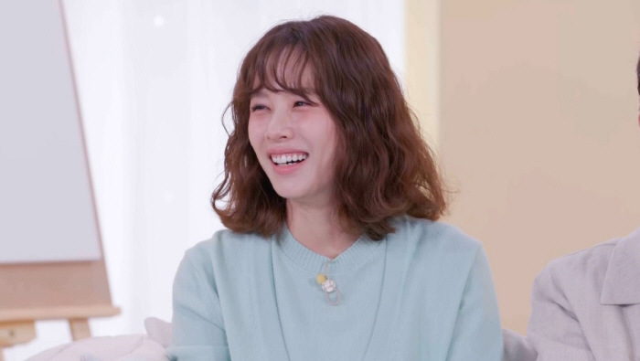 Cho Yoon-hee is about to remarry a man who is four years younger than her divorce..'In Romance Now' (I'm Alone)