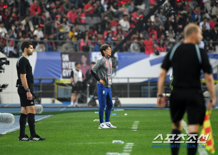 Coach Hong Myung-bo's smile'The most important game of the year, I'm happy to win'