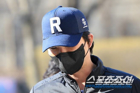 'Oh Jae-won's coercion' 檢 disposes of sleeping pills by proxy One Doosan player who is suspended from prosecution for seven players is summarily prosecuted