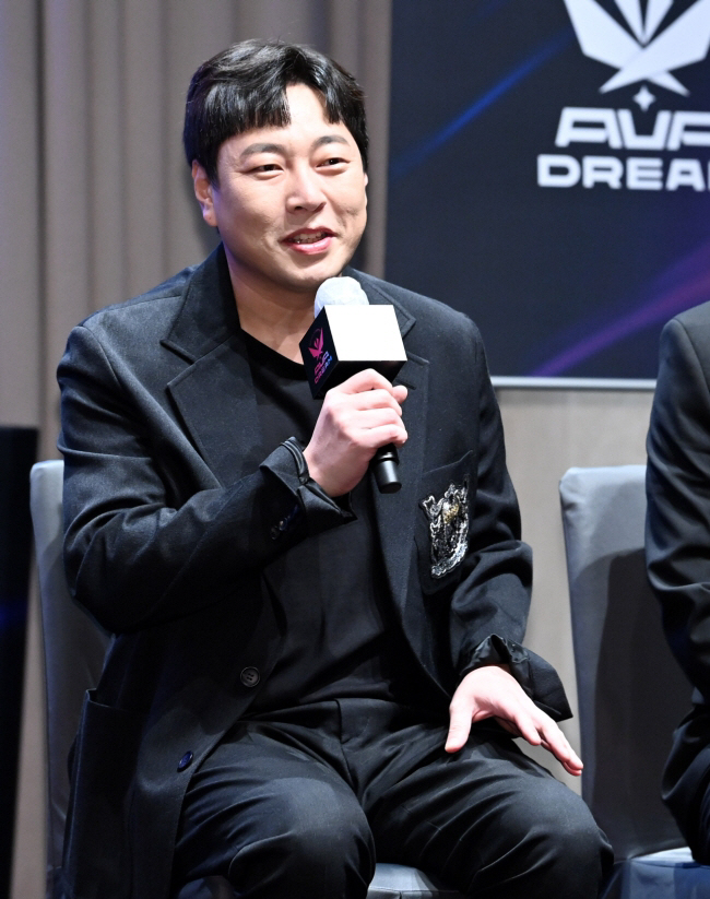 Police launch investigation before Lee Jin-ho charges 2.3 billion won in illegal gambling'Review of whether to file a formal case' 