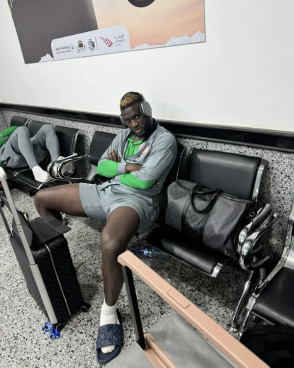 'Unbelievable True Story' Nigeria's 16-hour airport confinement'Shock'''I was afraid of losing my life'The Reality of African Football'