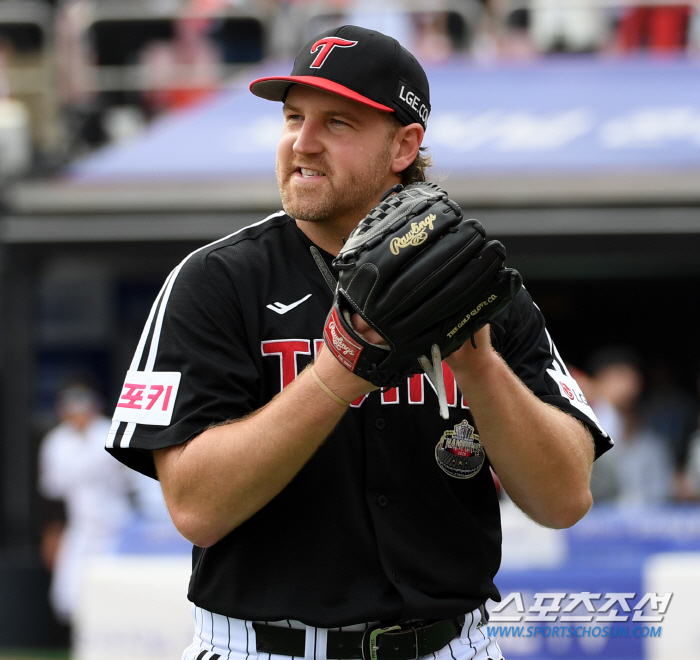 What is the possibility that Ence, who is behind Son Joo-young as a starter, will take the mound in a surprise bullpen in Game 2? 