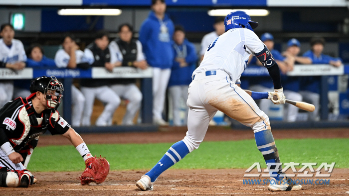 'Failure of the must-win card chosen by Yum Liang → the end of the cliff' The changed starter lost in a row of bad luck. Semi-PO eliminated 'Pronoun' Strikeout with a swing and miss due to chances on the second and third bases 