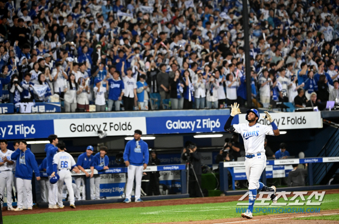 'I didn't even see it in the entertainment.' He hit .833 with three home runs and six RBIs in the first and second games. The birth of 'Big Game Heater'. Will it work for semi-PO MVP? 