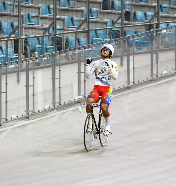 Cricket Jung Jong-jin wins the race to commemorate the 30th anniversary of the opening of the race