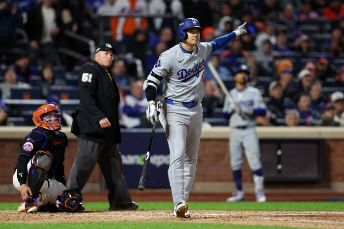 Ohtani's three-run home run, which he broke for the first time in 62 years, also came out at this time...Is the RISP 0.850 person batting average