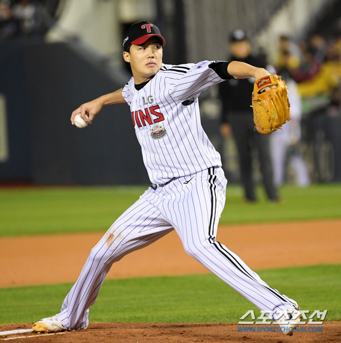 'I hated losing like this' LG revived with good pitching in autumn Chan-gyu...The pitching coach on the mound also gave a thumbs up