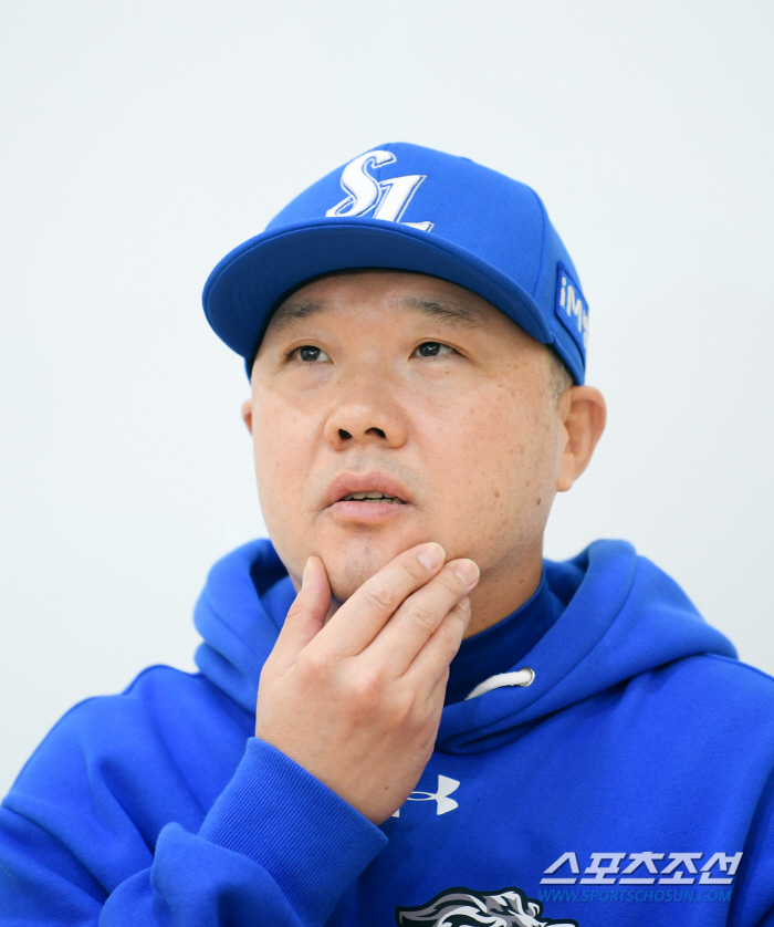 'Walking Painlessly' Koo Ja-wook Appears at Narita Airport, Time Made by Rain..Game 4, will a miracle happen