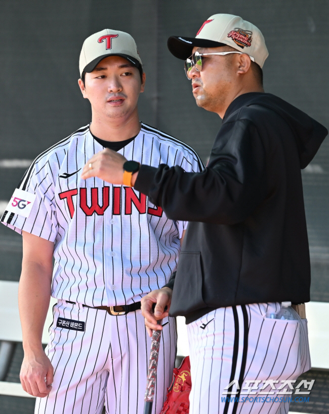 'ERA Lowest'SSG, Kyung Heon-ho Coach Recruitment Coach Team Reorganizes in earnest