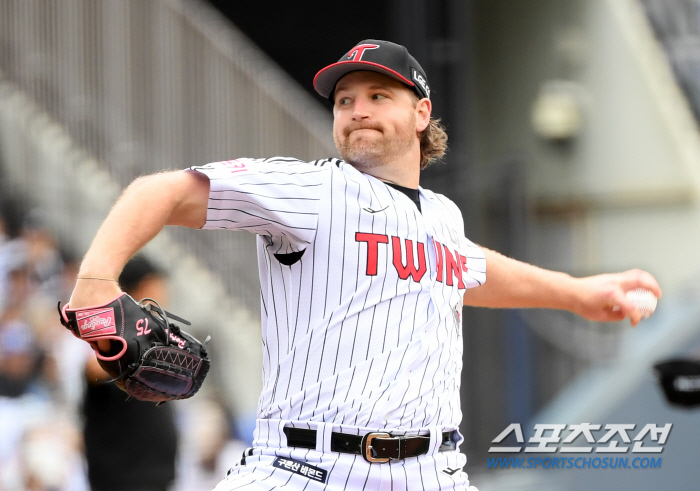 'Koo Ja-wook cried at Kang Minho's home run' The lion and tiger have a KS summit match for the first time in 31 years. Samsung won 3-1 with a 1-0 victory. KS Game 1 in Gwangju on the 21st 