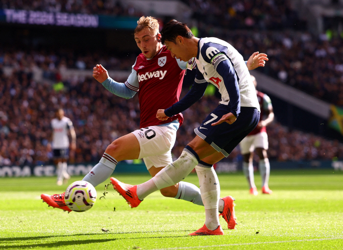 Son Heung-min scored his third goal of the season! 1 goal  1 goal  1 goal  1 point  1 own goal induction 'Very good performance'...Tottenham win 4-1 over West Ham