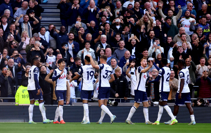 Son Heung-min scored his third goal of the season! 1 goal  1 goal  1 goal  1 point  1 own goal induction 'Very good performance'...Tottenham win 4-1 over West Ham