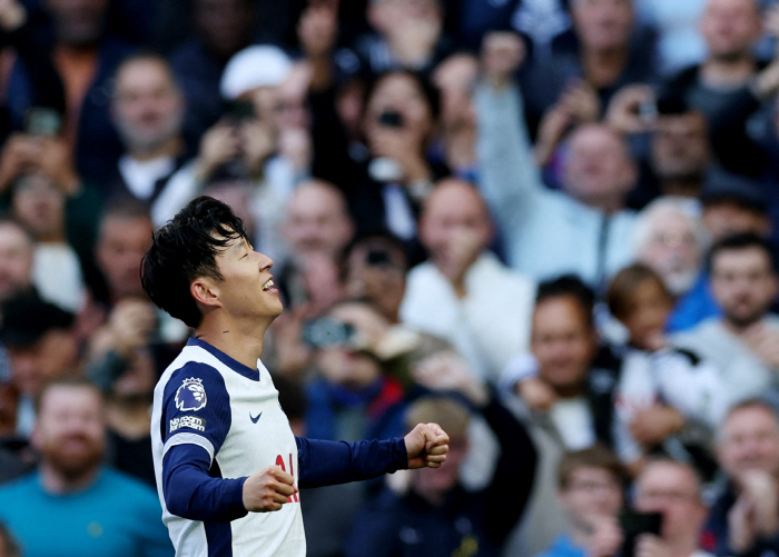 Son Heung-min scored his third goal of the season! 1 goal  1 goal  1 goal  1 point  1 own goal induction 'Very good performance'...Tottenham win 4-1 over West Ham