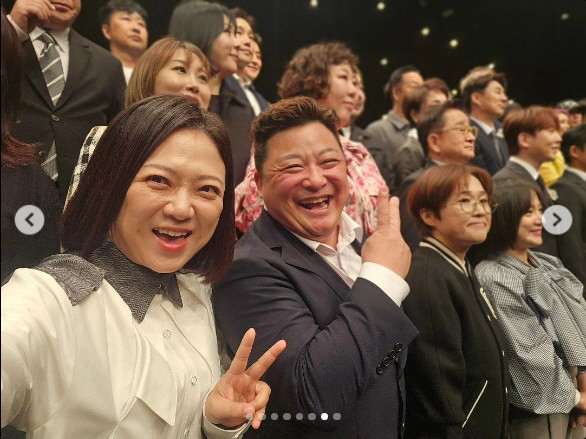 Kim Sook reunites with ex-husband Yoon Jung-soo...'Someone I wanted to meet'