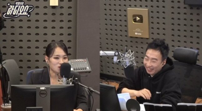 The black and white cook effect..Jeong Ji-sun 'Thinking of buying a building, appearance fee is around 2 million won'('Radio Show')