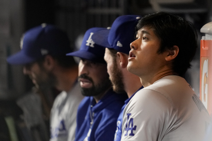 Everybody Wants a Dream Match, ''The Yankees Want the Dodgers' U.S. media to conclude that Ohtani-Jersey face-off will happen soon