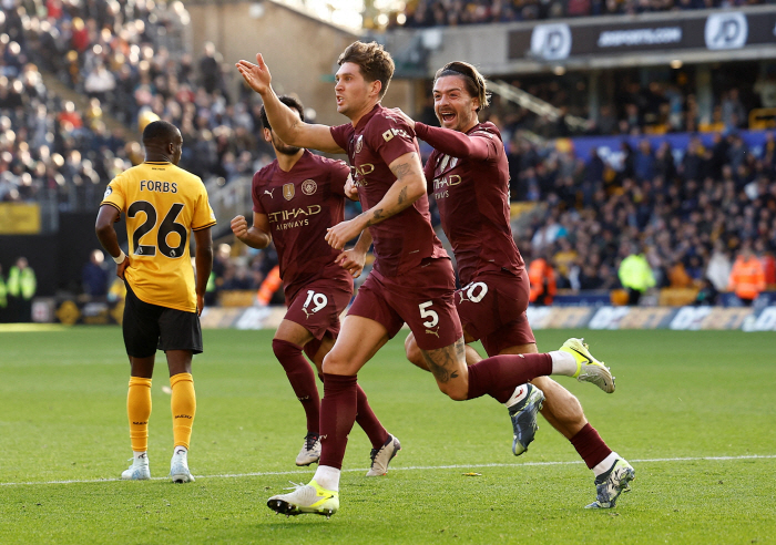 Green light for the league to lose five games in a row! 'Stone's 95th minute theater header goal explosion' Man City,'Hwang Hee-chan is out injured' Wolverhampton's 2-1 come-from-behind victory → 1st place