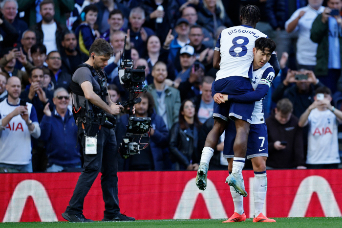 'Master Postecoglou Who Doubts'' Son Heung-min scored his third goal and saved the 'Tottenham season''Bold Replacement'