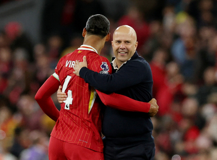 'Slots ball, no joke'''Sala 1 goal-1 help' Liverpool win 2-1 over Chelsea...Four wins in a row  the lead!