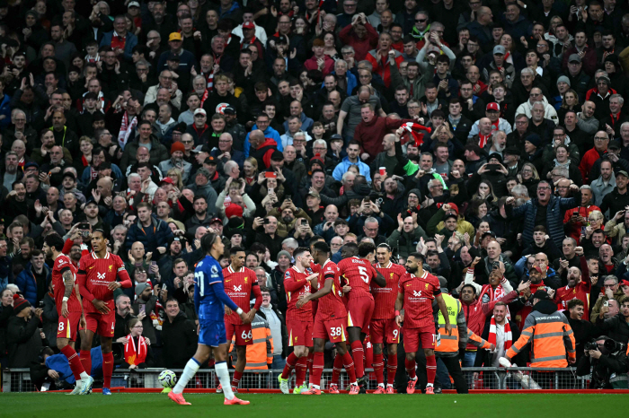 'Slots ball, no joke'''Sala 1 goal-1 help' Liverpool win 2-1 over Chelsea...Four wins in a row  the lead!