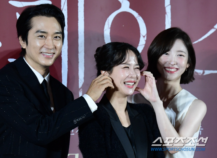  Song Seungheon - Jo Yeojeong - Park Jihyun 'Charming'