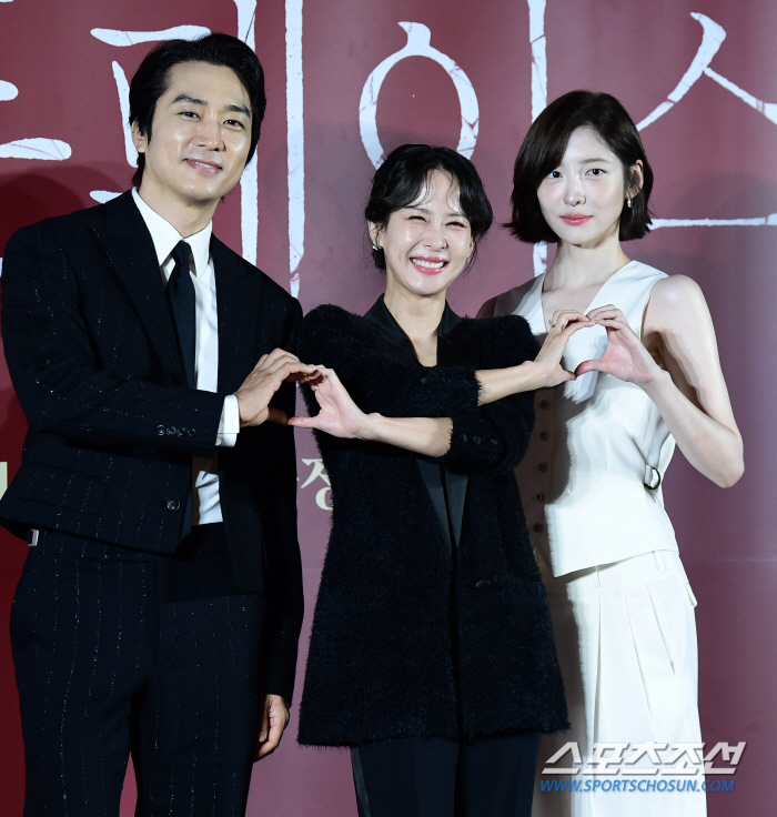  'Feeling like an academy' Song Seung-heon and Cho Yeo-jeong → Park Ji-hyun, 'Hidden Face' Confidence in box office (Roundup)